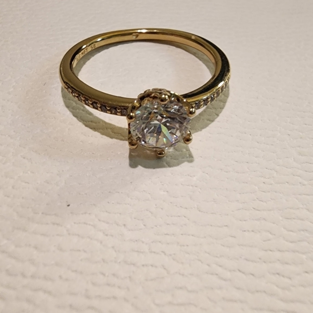 Pandora Clear Sparkling Crown Solitaire Ring - Picture 10 of 12
